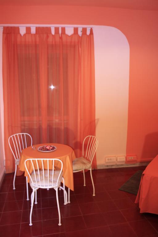 روما Le Tre Sorelle B&B Garbatella الغرفة الصورة