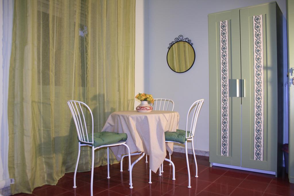 روما Le Tre Sorelle B&B Garbatella الغرفة الصورة